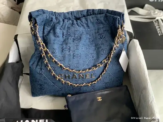 HyperPeter CHANEL SMALL 22 HANDBAG 0610